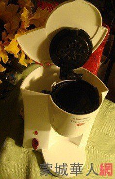 13$一杯量的小咖啡机送价值8$一大罐咖啡粉
