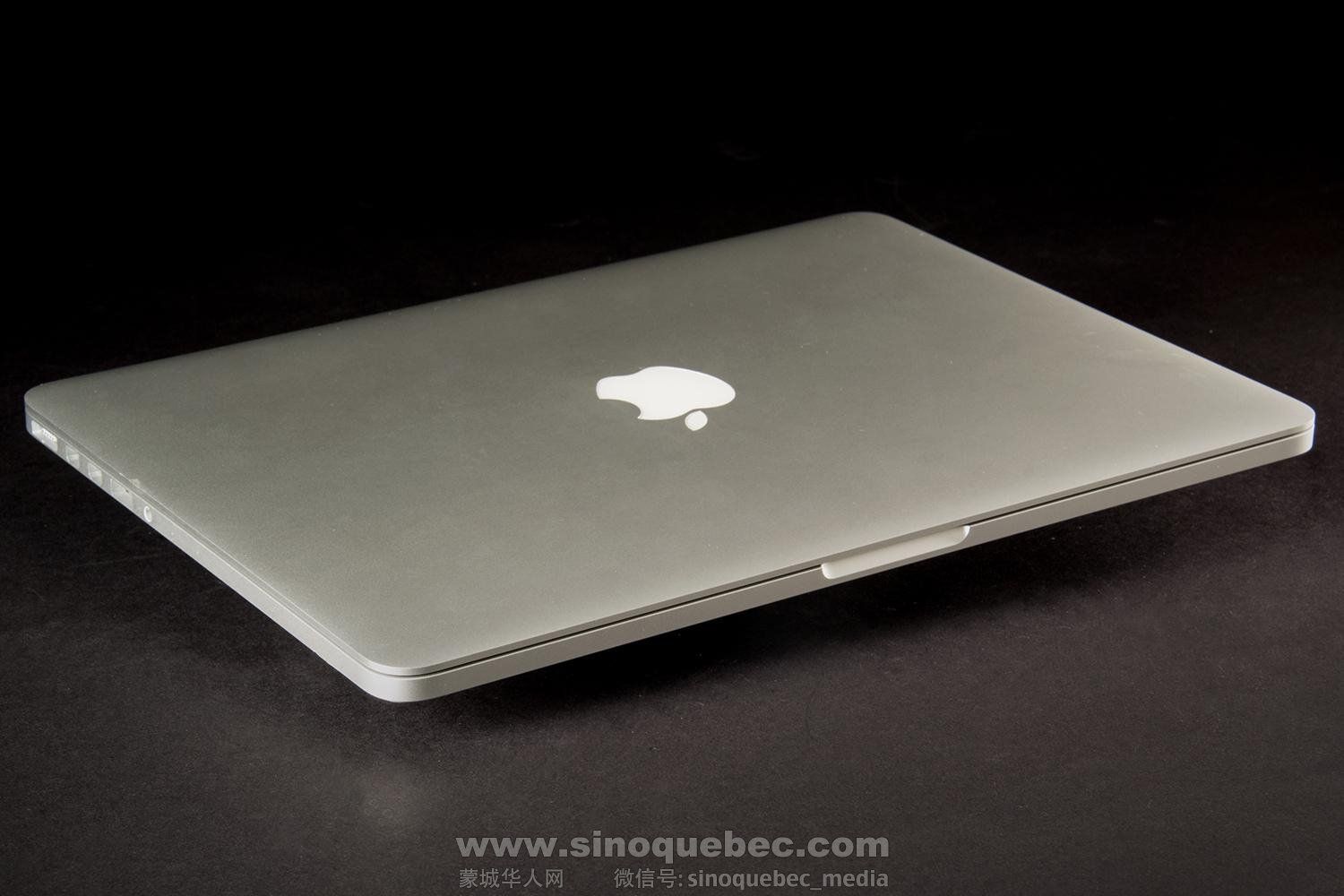Apple-MacBook-Pro-13-Ret-2015-cllosed.jpg