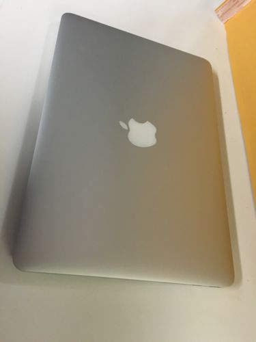 macbook-pro-retina-13-inch-early-2015-intel-core-i5-2-7-ghz-8-gb-ram-128-gb-1751.jpg