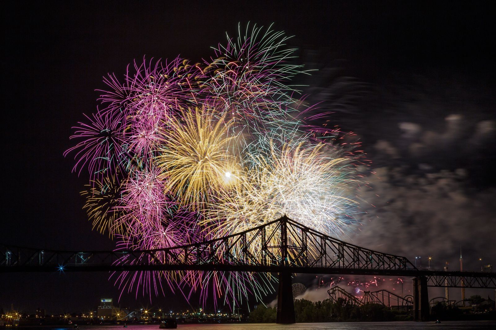 montreal_fireworks_competition_201720_1100.jpg