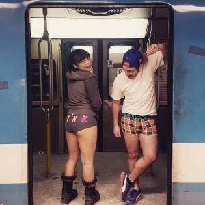 来欣赏下2018年蒙特利尔地铁无裤日的精彩照片吧！